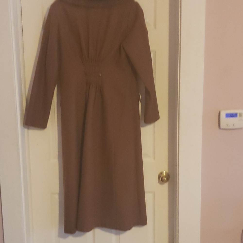 Coat. - Picture 2 of 2